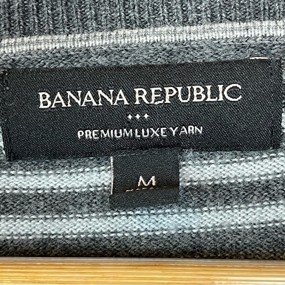 Banana Republic Long Sleeve Striped Silk & Cashmere Blend Sweater Size Medium - Picture 6 of 7